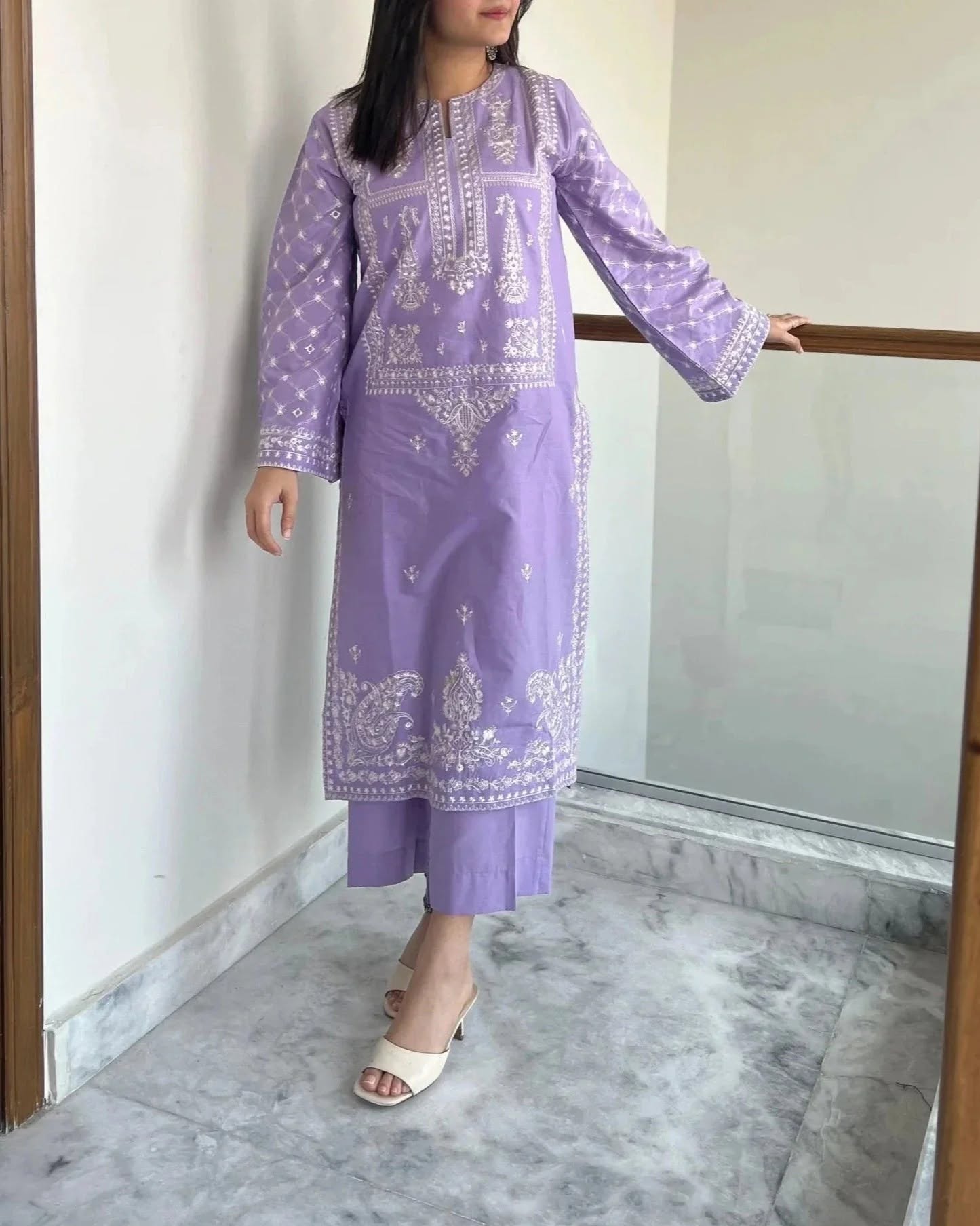 2 Pcs Women's Unstitched Embroidered Suit